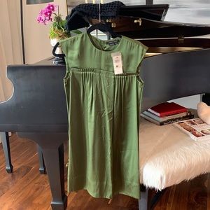 BCBGMAXAZRIA silk green dress